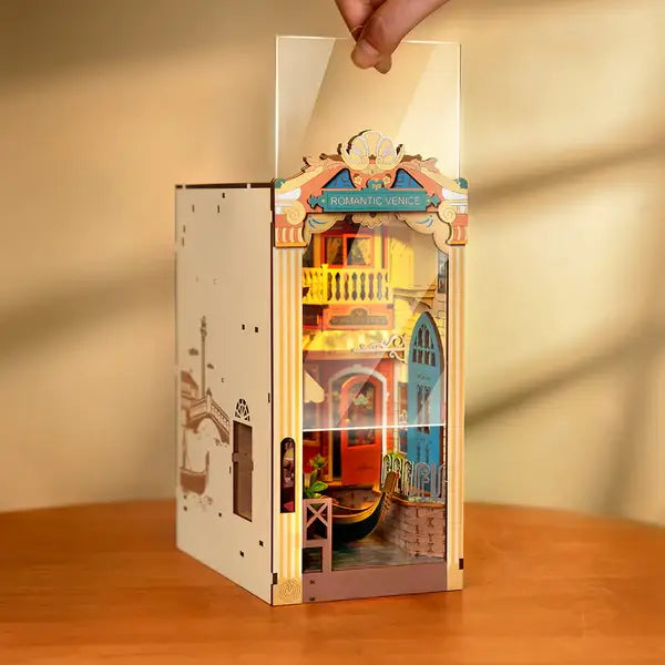 ROBOTIME Romantic Venice Book Nook Kit – DIY 3D Wooden Puzzle