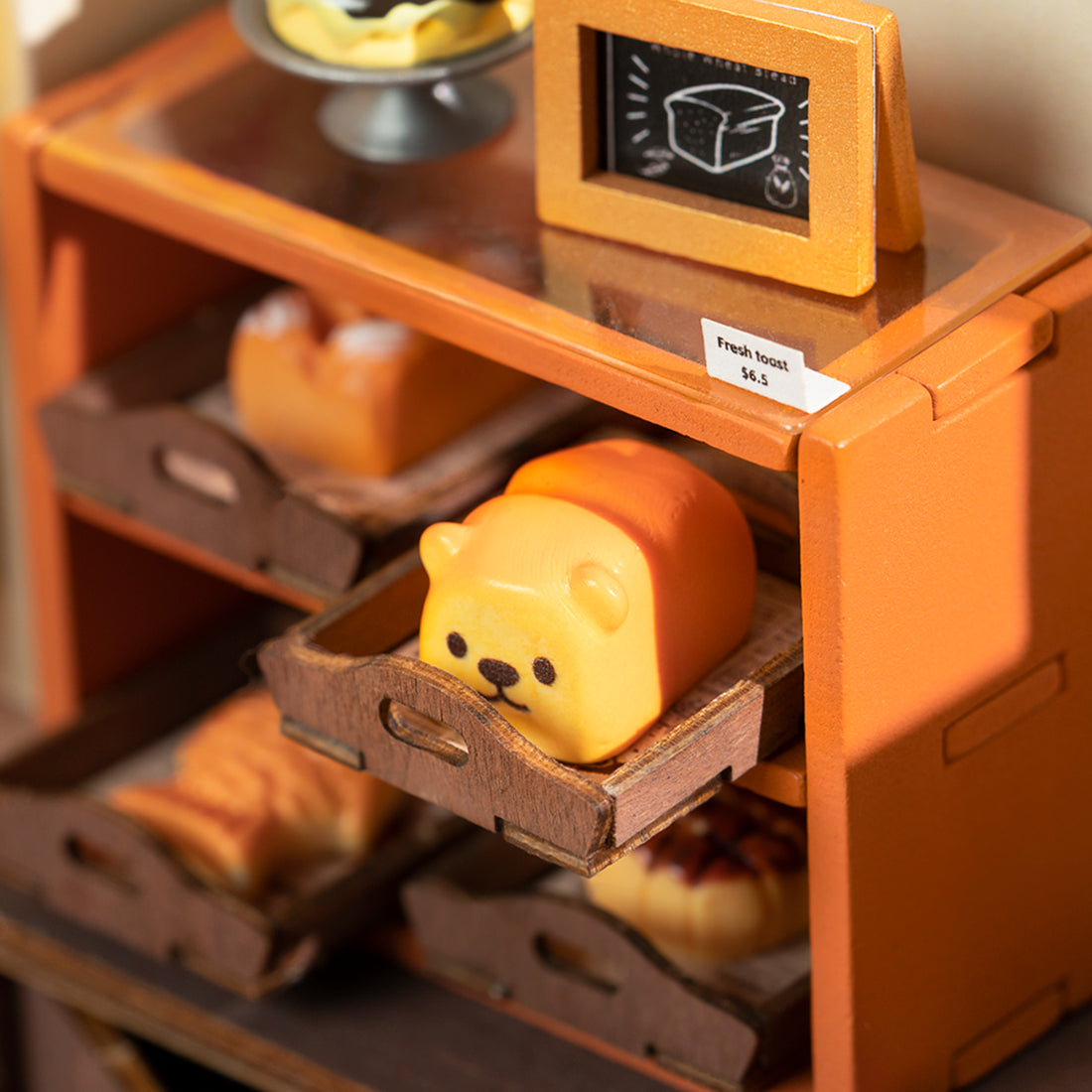 Rolife Becka's Baking House Miniature DIY Kit – 3D Wooden Toy