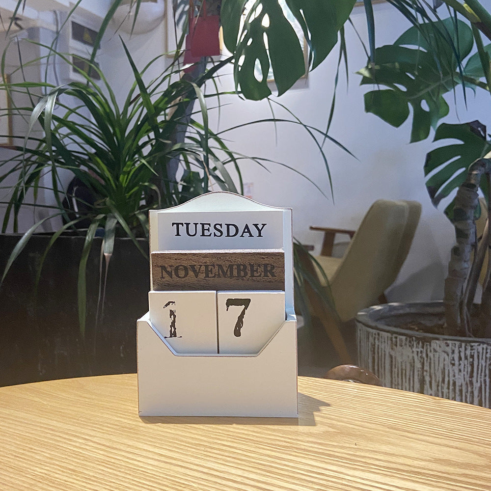 Retro Creative Wooden Desk Calendar Frame