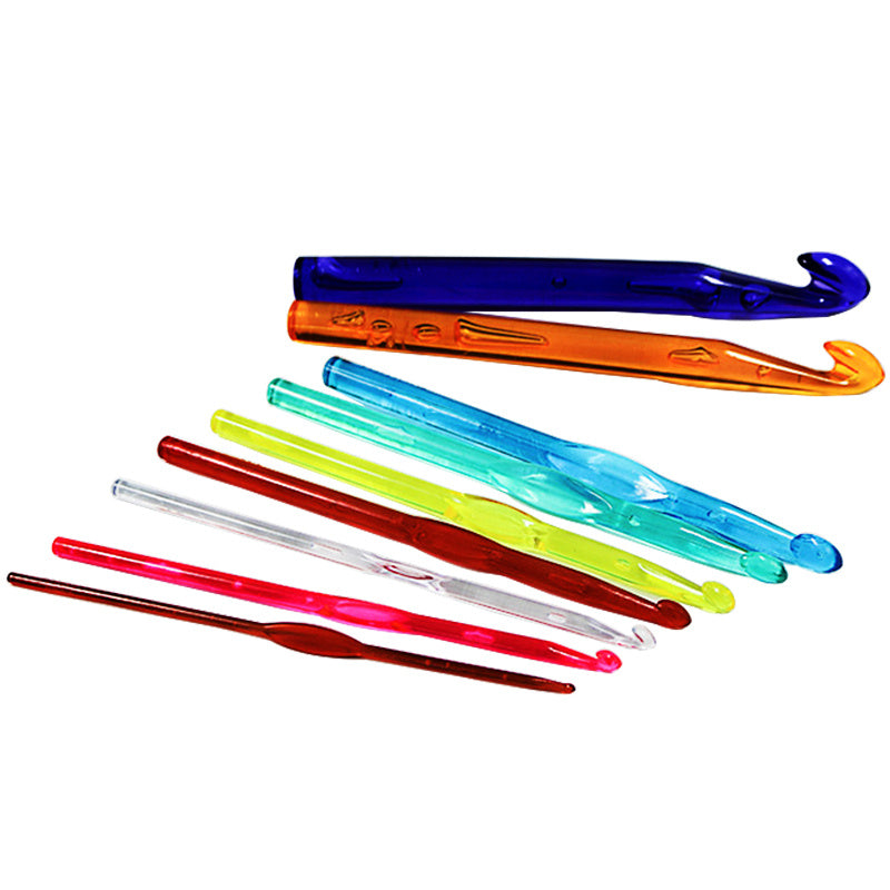Arts And More Plastic Crochet Tool Set with colorful lightweight crochet hooks in various sizes