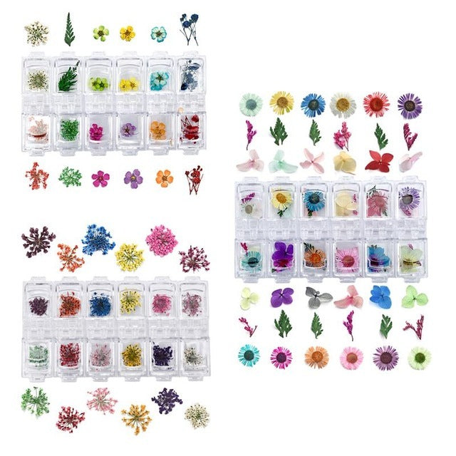 Arts And More craft materials with dried flowers and leaves for resin jewelry silicone molds crafting