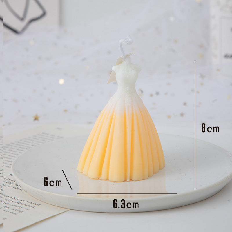 Elegant wedding candles in the shape of a dress, perfect for romantic decor and celebrations